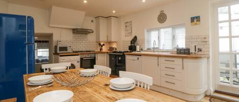 Fridge, dishwasher, electric kettle, toaster