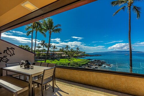 Makena Surf, #g-304 3 Bedroom Condo by RedAwning