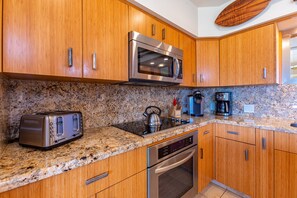 Condo, 3 Bedrooms | Private kitchen | Coffee/tea maker, fridge, oven, toaster - Makena Surf, #g-304 3 Bedroom Condo by RedAwning (Kihei)