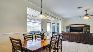House (4 Bedrooms) | Interior - Lanai + Pool: Family-friendly Home in Cape Coral (Cape Coral)