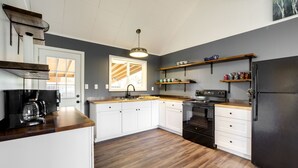 Private kitchen - Lovely Payson Vacation Rental w/ Patio & Grill! (Payson)