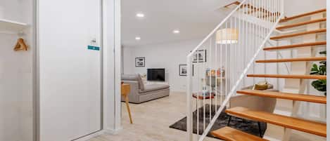 Basic Apartment, Multiple Beds | Interior