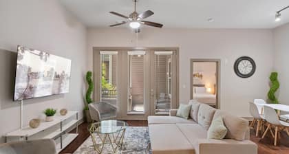 VA - Sutton - Apt 1076