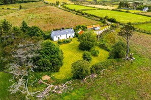 Cottage | Exterior - Remarkable Remote 3-bed Cottage in Ahakista Durrus (Maulnaskehy)