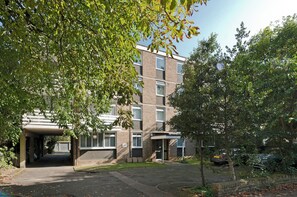 Apartment (2 Bedrooms) | Exterior - Botanical Bliss by Underthedoormat (Richmond)