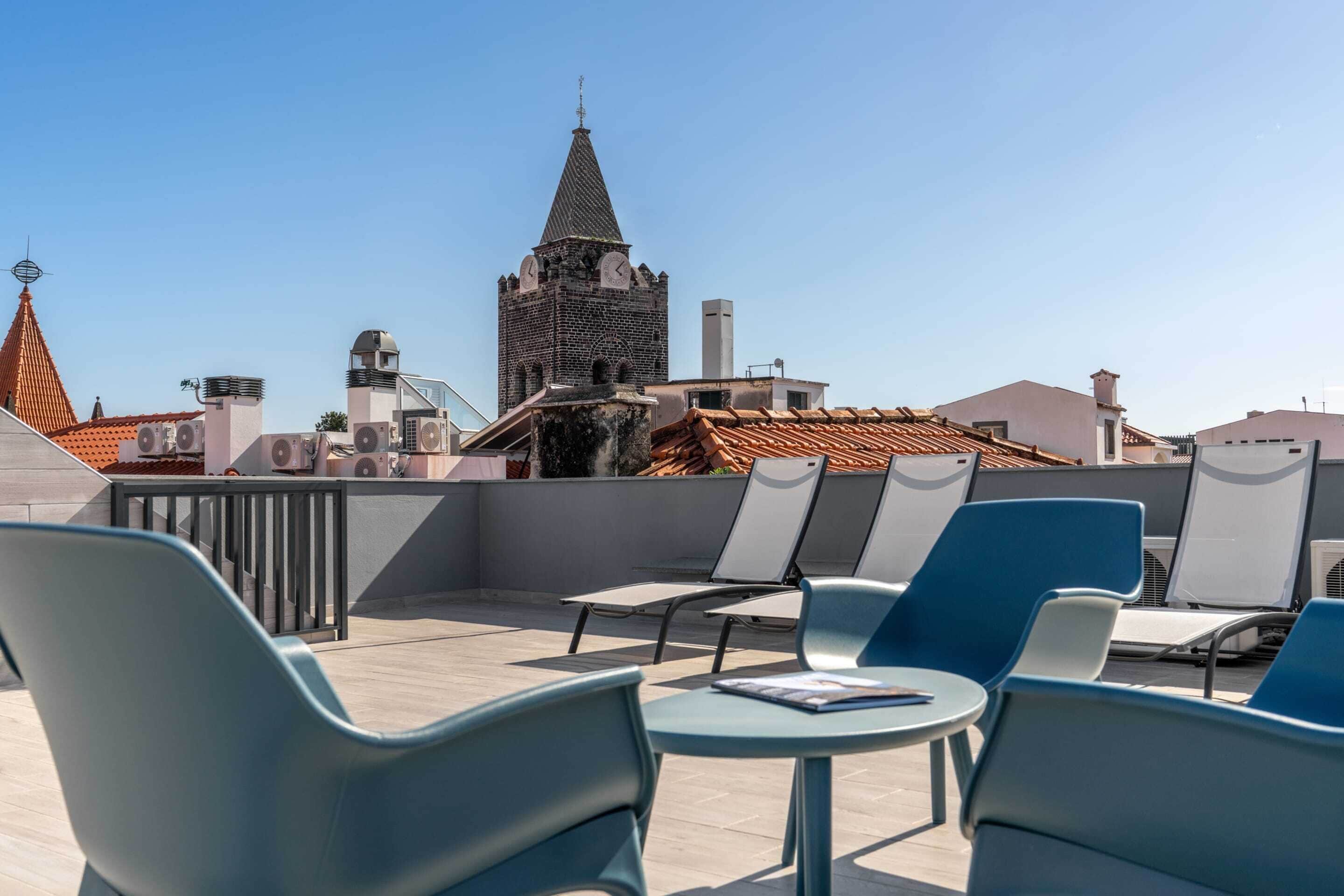 City Apartment, 1 Queen Bed with Sofa bed, Non Smoking | Terrace/patio