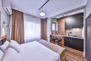 Standard Apartment | 1 bedroom, premium bedding, minibar, soundproofing - Hug Galata (Istanbul)