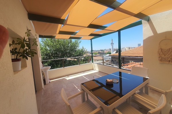 Suite estudio Confort | Sábanas de algodón egipcio, ropa de cama de alta calidad y minibar
