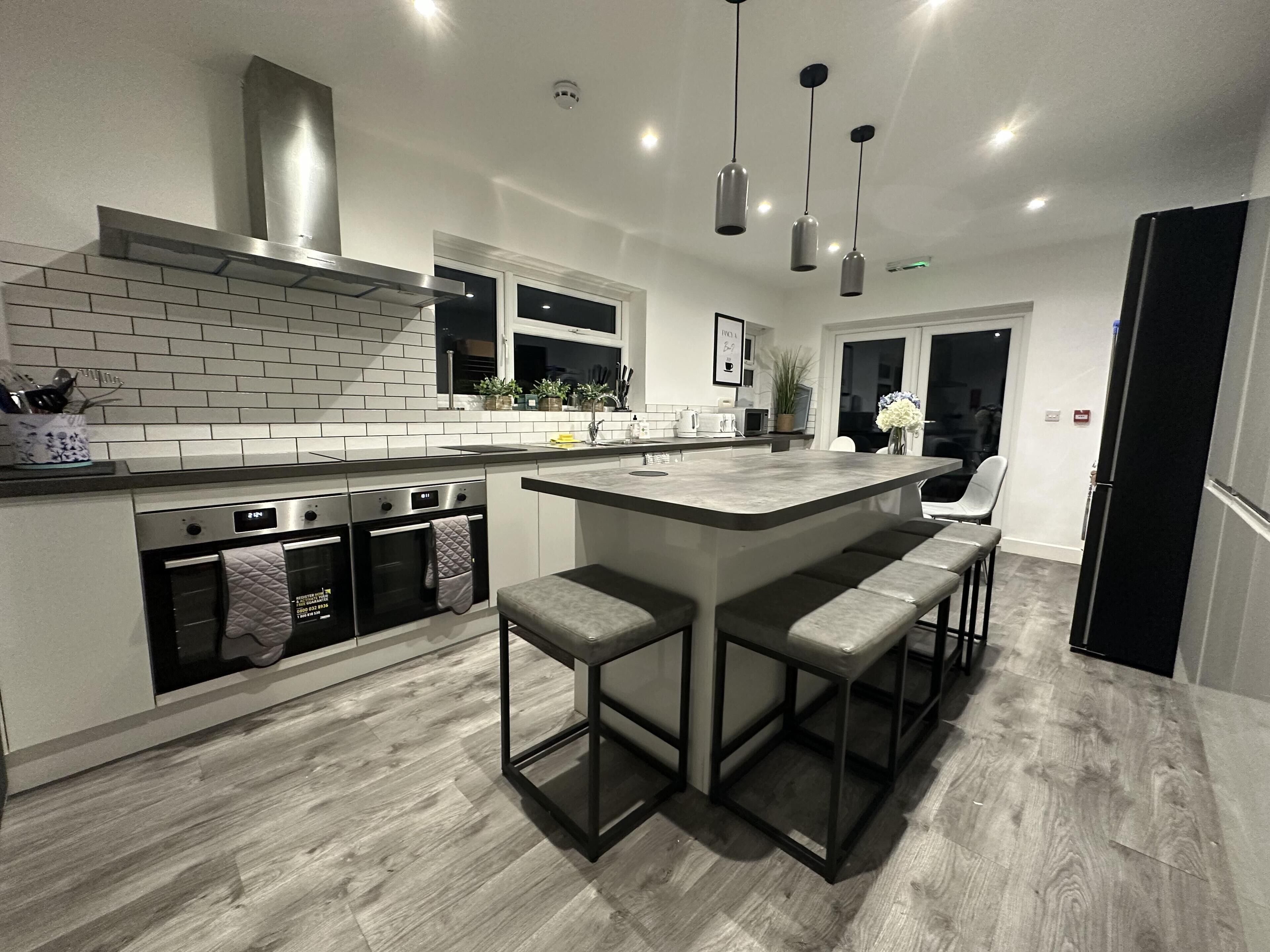 Maison, plusieurs lits | Cuisine privée | Réfrigérateur, micro-ondes, four, plaque de cuisson