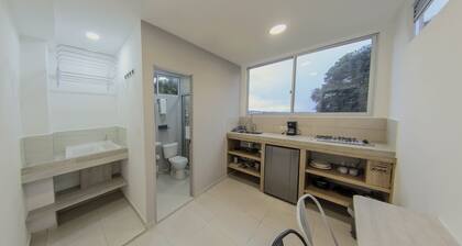 Ventiuna Hotel & Hostel