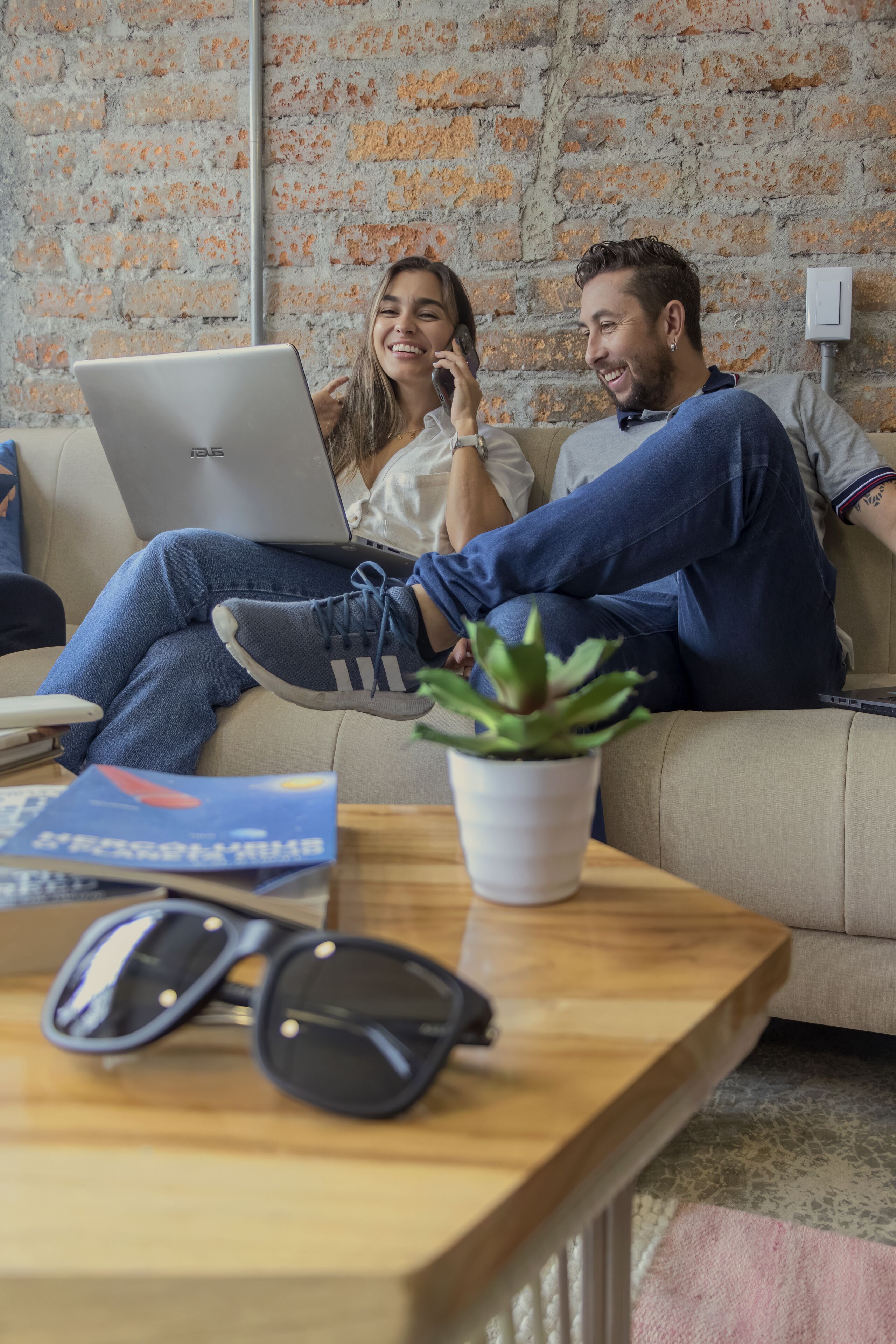 50-inch Smart TV with digital channels, Netflix, streaming services