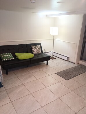 Interior - Cozy Space (Rosedale)