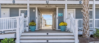 Loggerhead Inn & Suites