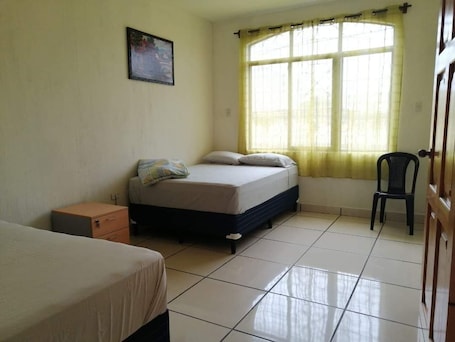 8 bedrooms, iron/ironing board, WiFi, bed sheets. Confortable rooms, clean and económic. Free Wi-Fi, parking available