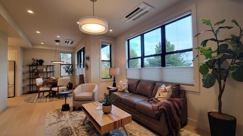 Luxury condo with king bedroom, two bathrooms, full kitchen.