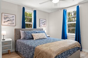 Desk, iron/ironing board, WiFi