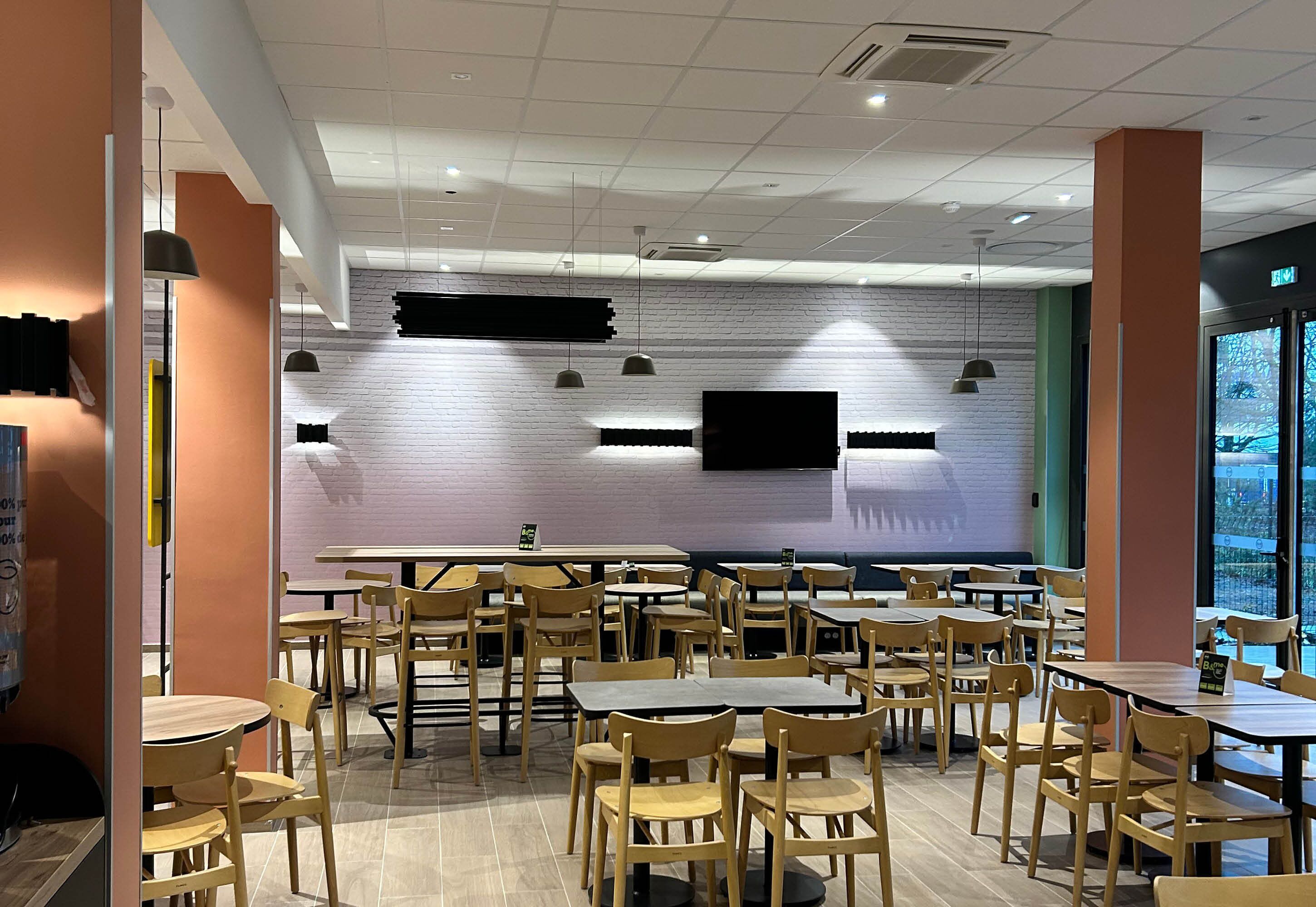 Photo - B&B HOTEL Cergy Saint-Christophe Gare