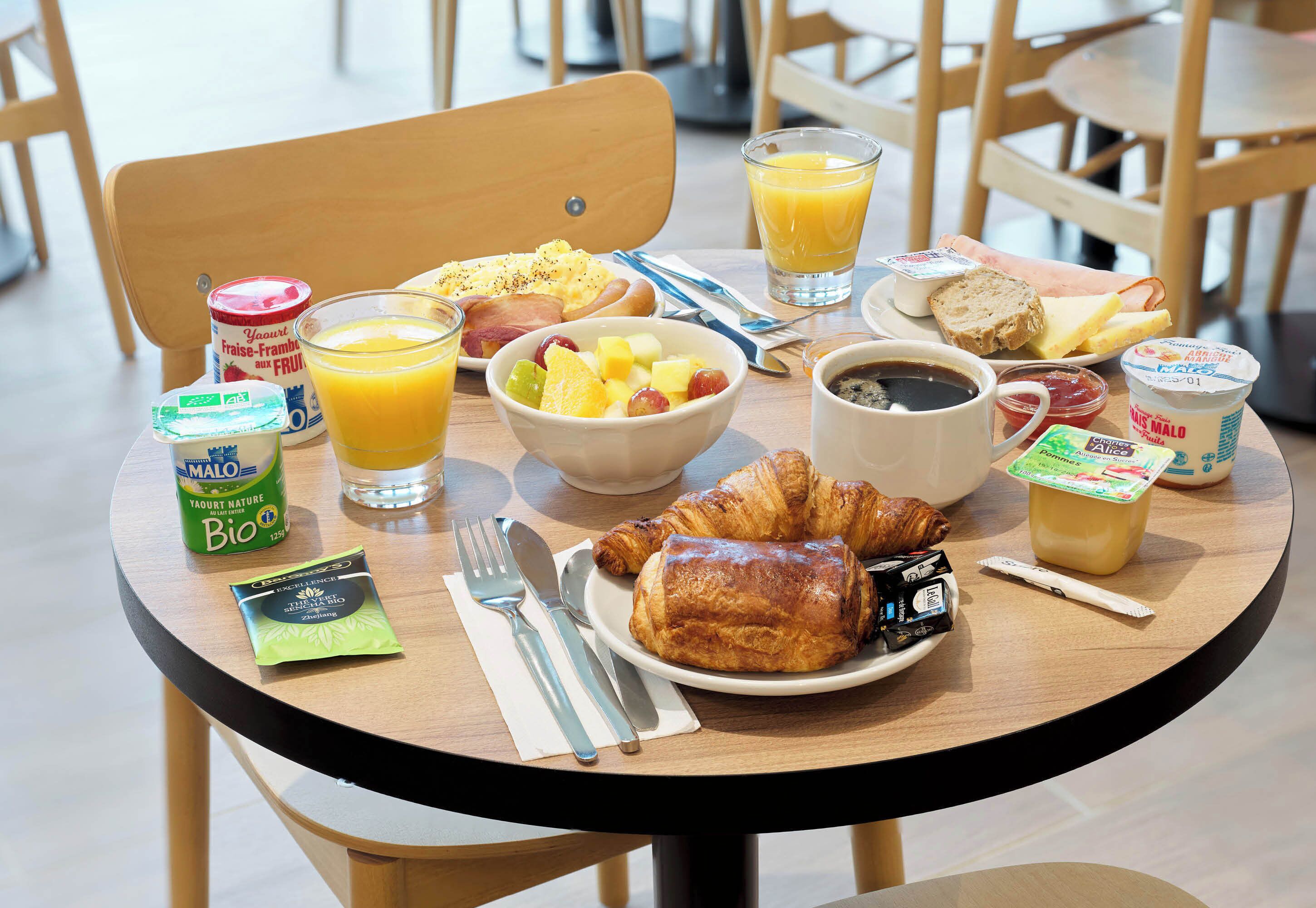 Foto - B&B HOTEL Cergy Saint-Christophe Gare