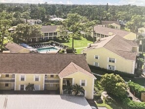 Exterior - Naples condo in quiet neighborhood (Naples)