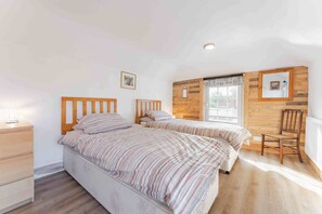 4 chambres, accès au Wi-Fi (inclus)