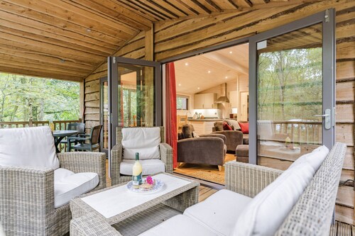 Squirrels Chase- sleeps 6, High Kelling