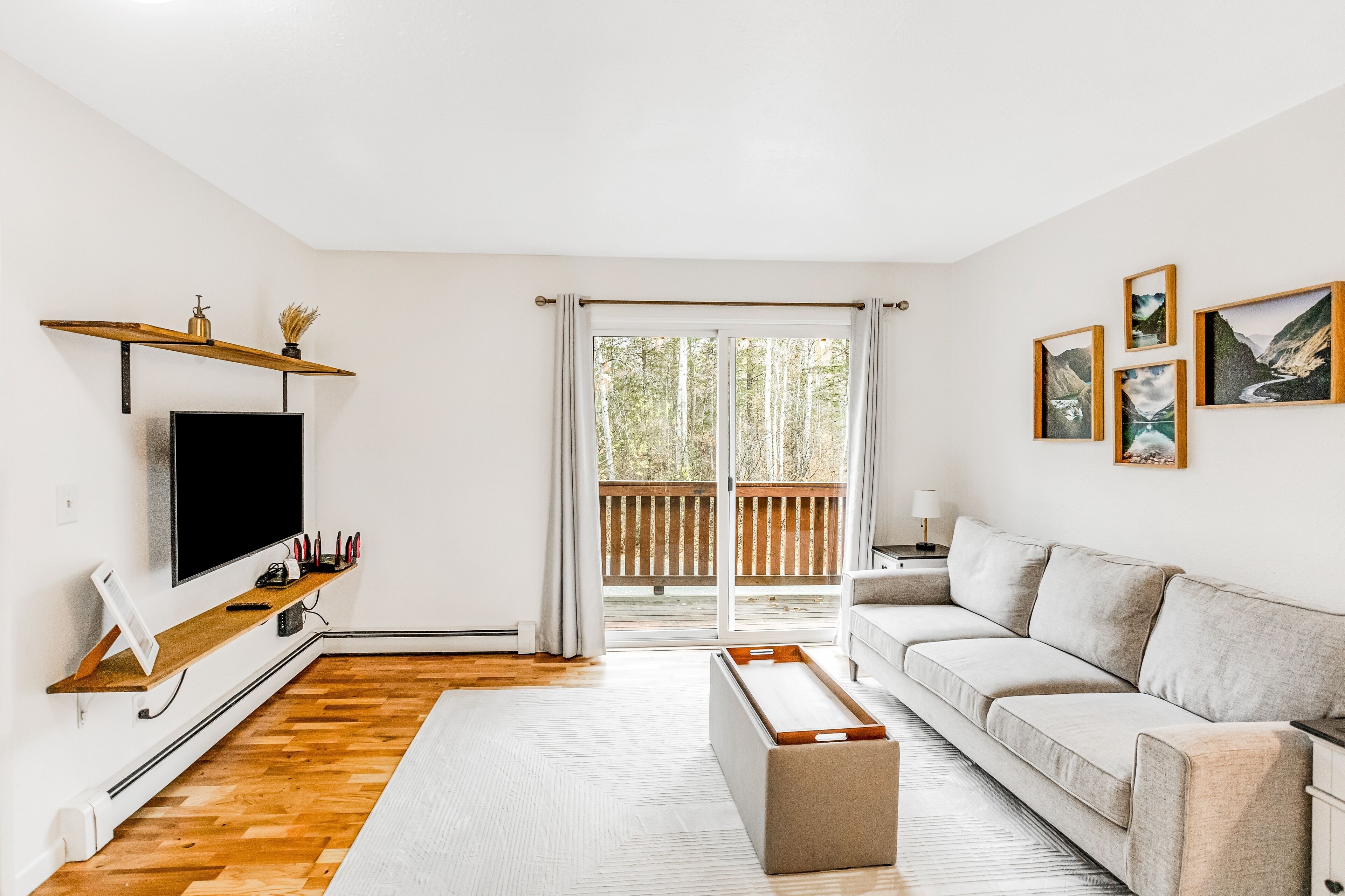 Affordable stay with mountain views, W/D access, & deck - dog-friendly
