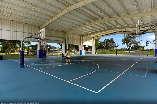 Sportplatz