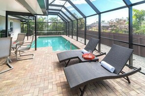 Pool - 3BR Beach House ★ Private Pool ★ Beach Access Incl (Marco Island)