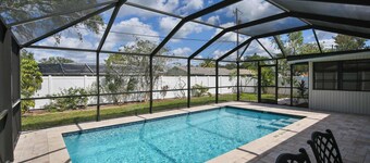 3 Bedroom house close to everything in Sarasota