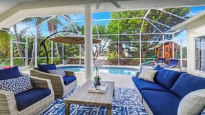 Een verwarmd zwembad