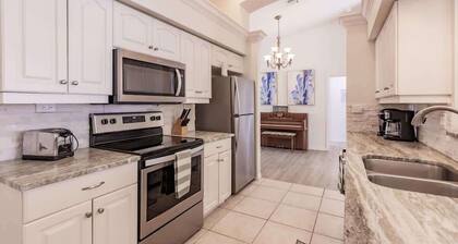 Park Place ★ Minutes to Beach ★ by Mackle Park