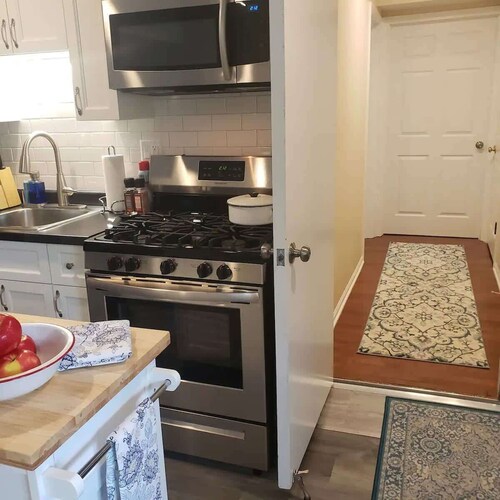 Newly Remodeled 2BR 2BA Home ★ Close to Barrington