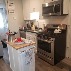 Fridge, microwave, oven, stovetop - Newly Remodeled 2BR 2BA Home ★ Close to Barrington (Barrington)