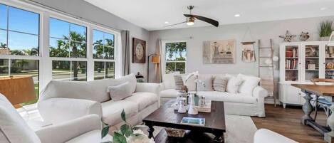 Televisión, oficina