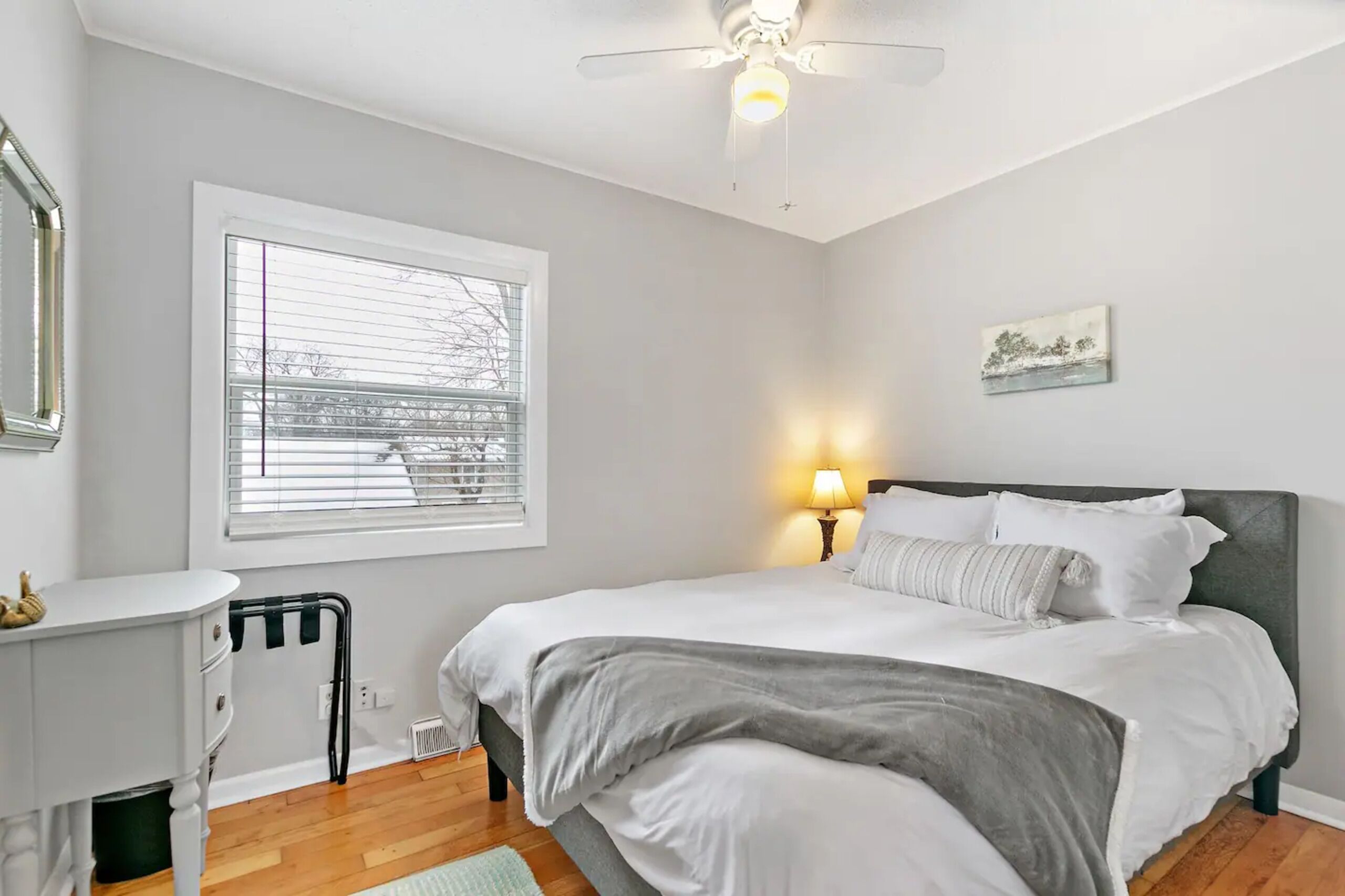 2 BR remodeled home near Cary/Crystal Lake/McHenry