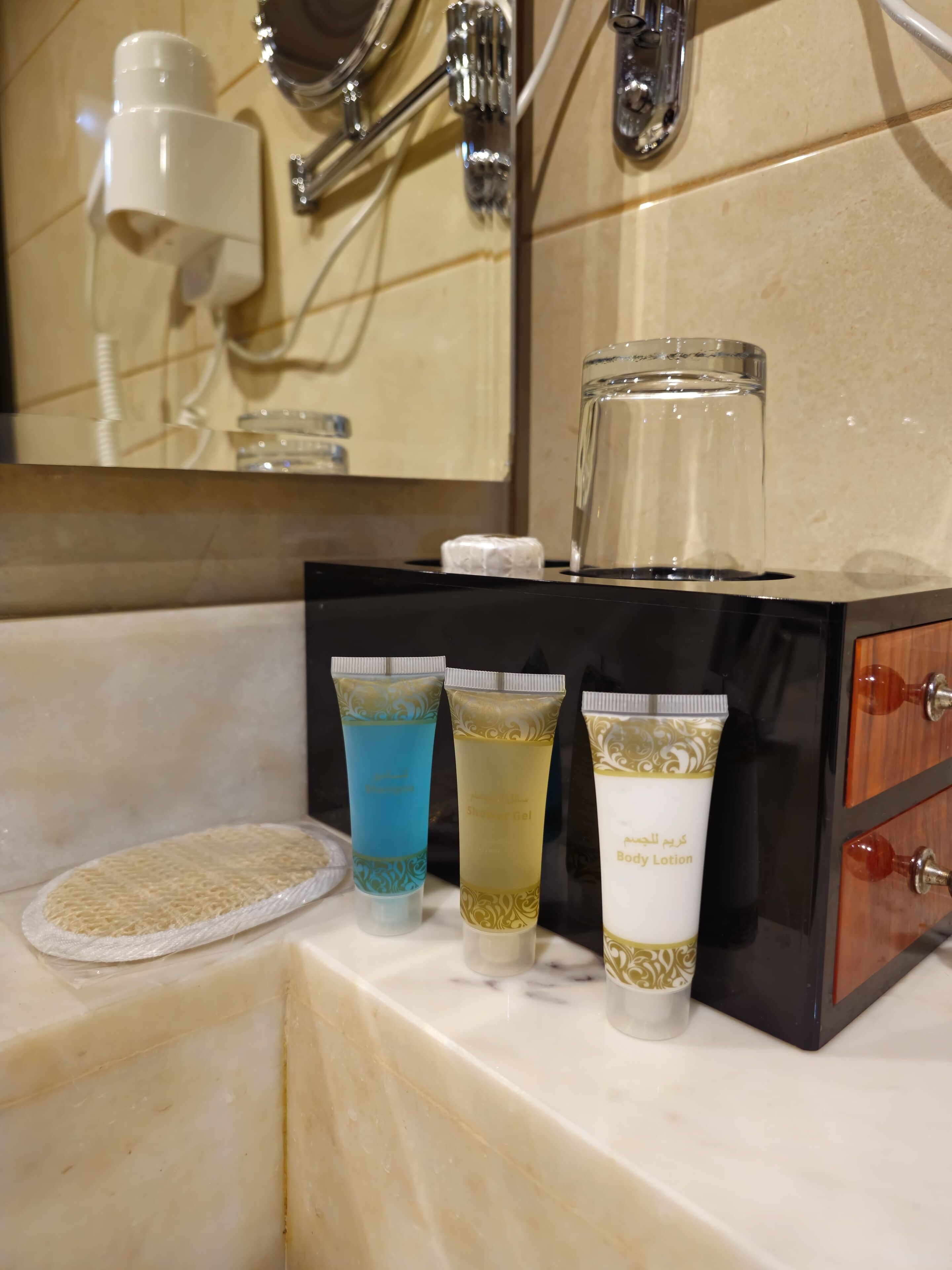 separate bathtub and shower, rainfall showerhead, hair dryer, slippers