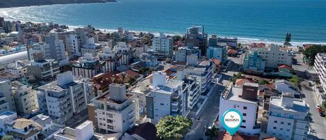 منظر من الجو على ارتفاع عالٍ