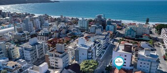 914 - Casa 3 dormitórios para 8 pessoas