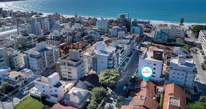 914 - Casa 3 dormitórios para 8 pessoas