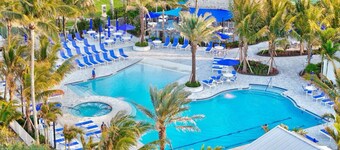 Ocean Village - Beach Condo just a few steps away from the beach 🏖