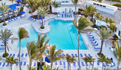 Ocean Village - Beach Condo just a few steps away from the beach 🏖