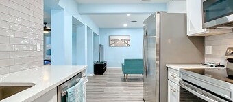 The Dorothy House, Indian Rocks