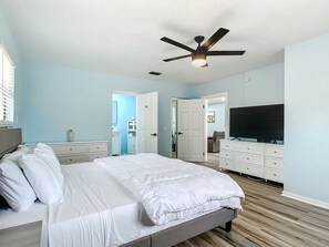 4 bedrooms, free WiFi, bed sheets