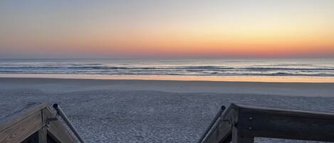 In Strandnähe, Liegestühle