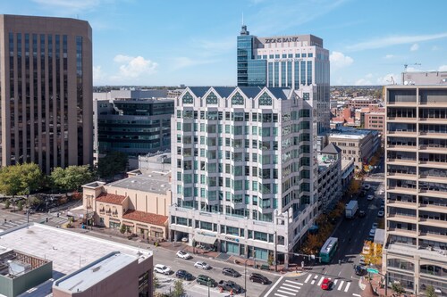 Upscale High Tower Living-Downtown Boise