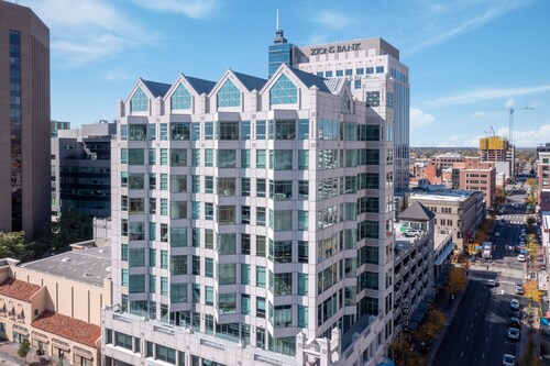 Upscale High Tower Living-Downtown Boise