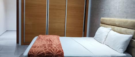 Appartement Familial | 2 chambres, espace de travail pour ordinateur portable, Wi-Fi gratuit