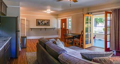 3 bedrooms include a king and two queen size beds, 2 bathrooms, and kitchenette.