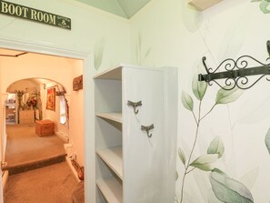 2 bedrooms, individually decorated, individually furnished, free WiFi