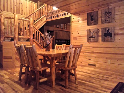 Silver Cliff Lodge - Welcome to your Adventure! Hunt Fish Ride Paddle 